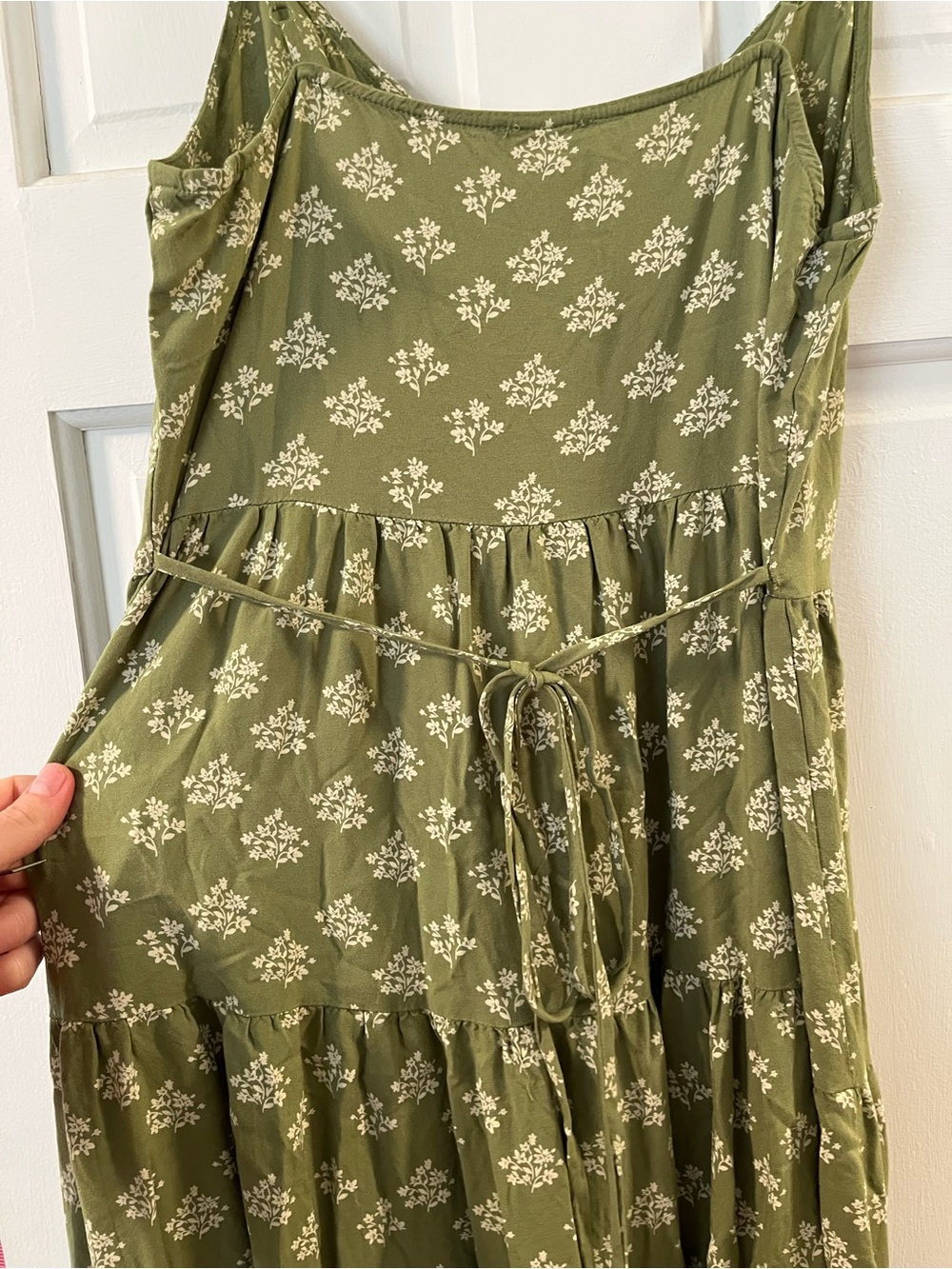 NWOT green and white floral midi dress spaghetti strap - Picture 7 of 9